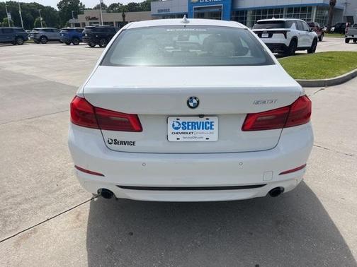 2020 BMW 530 i