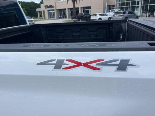 Summit White 2026 Chevrolet Silverado 1500 RST