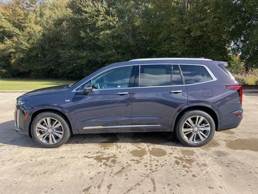 2025 Cadillac XT6 Premium Luxury FWD