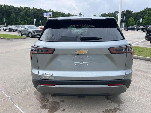 Sterling Gray Metallic 2026 Chevrolet Equinox LT