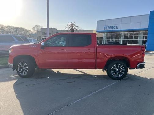 2025 Chevrolet Silverado 1500 LT