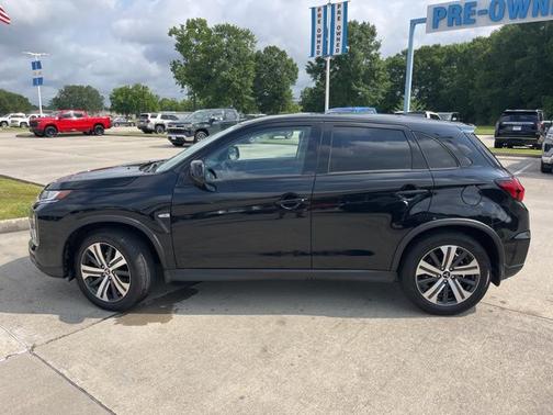 Black 2025 Mitsubishi Outlander Sport 2.0 ES