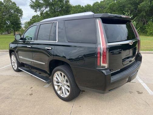 2020 Cadillac Escalade Premium Luxury