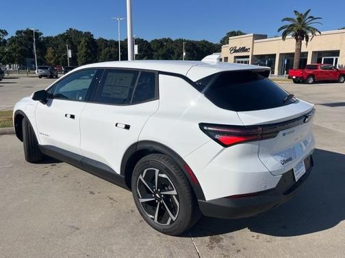 2026 Chevrolet Equinox EV LT 1