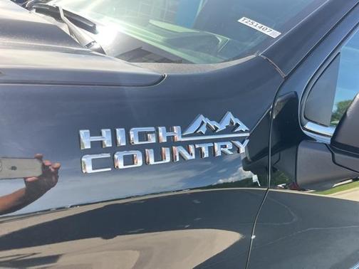 2025 Chevrolet Silverado 1500 High Country