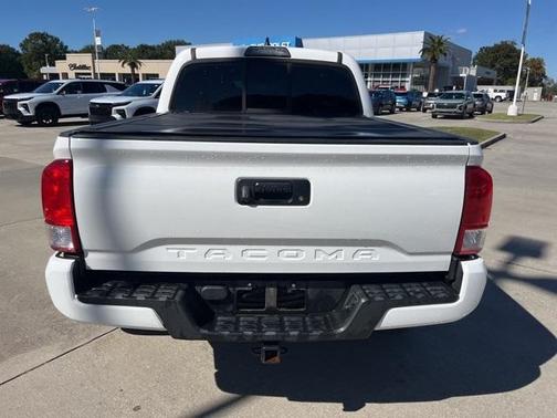 2017 Toyota Tacoma SR