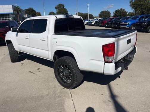2017 Toyota Tacoma SR