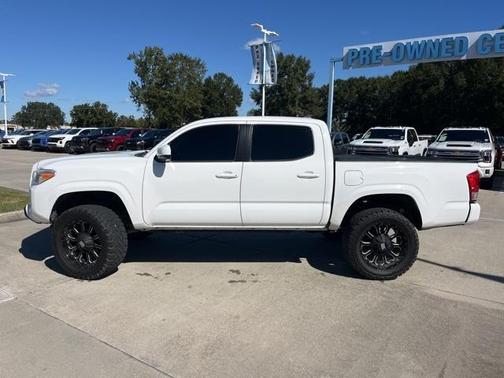 2017 Toyota Tacoma SR