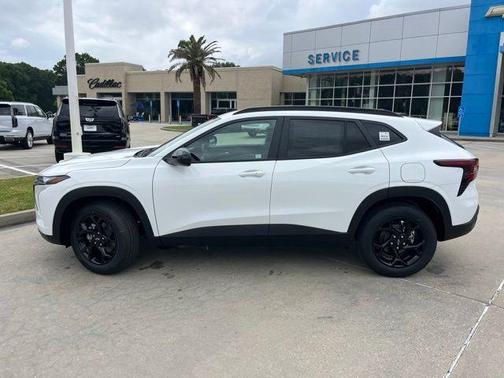White 2026 Chevrolet Trax LT
