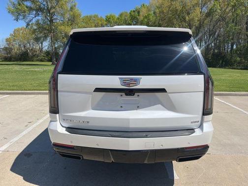 2025 Cadillac Escalade Sport