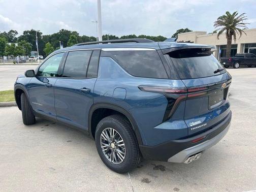 Blue 2026 Chevrolet Traverse LT