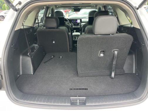 Glacial White Pearl 2023 Kia Sorento SX