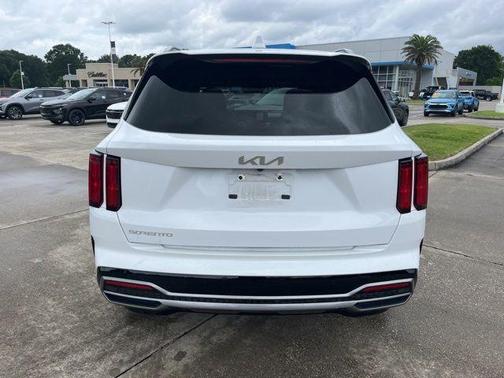 Glacial White Pearl 2023 Kia Sorento SX