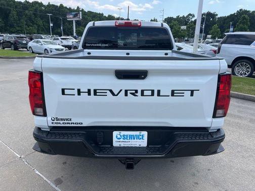 Summit White 2026 Chevrolet Colorado Trail Boss