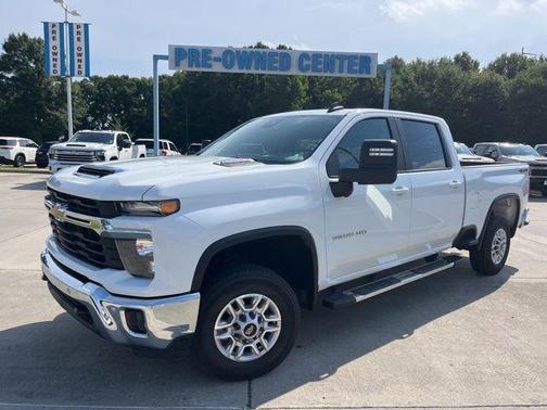 Summit White 2025 Chevrolet Silverado 2500 LT