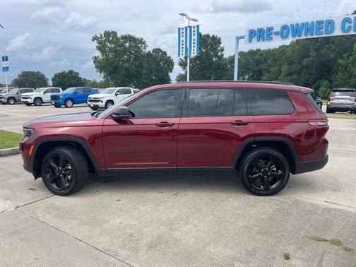 Velvet Red Pearlcoat 2025 Jeep Grand Cherokee L Laredo