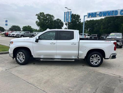 Iridescent Pearl Tricoat 2025 Chevrolet Silverado 1500 LTZ