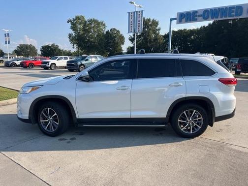2019 Toyota Highlander 