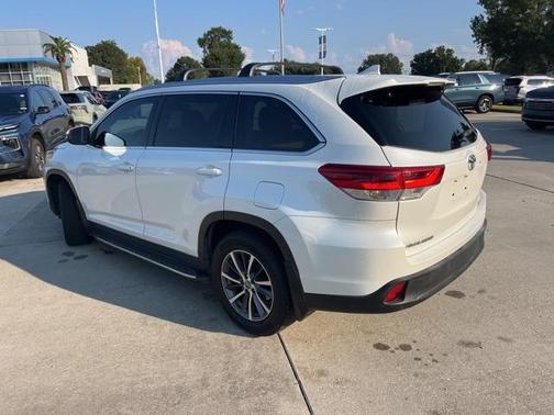 2019 Toyota Highlander 