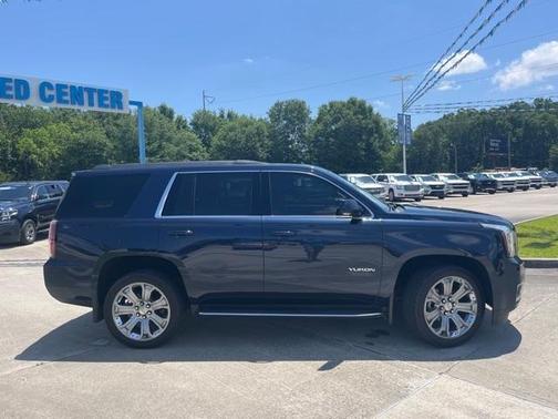 Photo 2 of 42 of 2018 GMC Yukon SLE