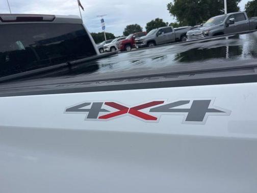 Summit White 2021 Chevrolet Silverado 1500 RST