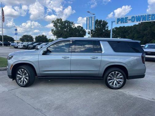 Sterling Gray Metallic 2025 Chevrolet Suburban High Country