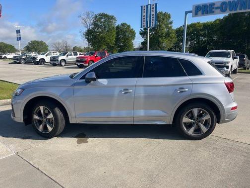 2022 Audi Q5 40 Premium Plus