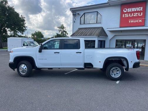 Summit White 2025 Chevrolet Silverado 3500 WT