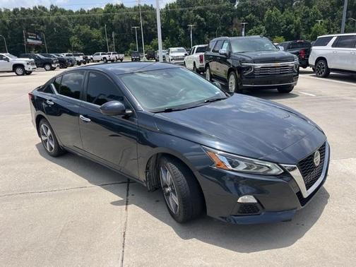 2021 Nissan Altima 2.5 SV