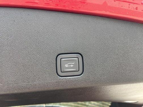 2025 Cadillac XT6 Luxury FWD