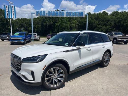 White Metallic 2025 Lincoln Aviator Reserve RWD