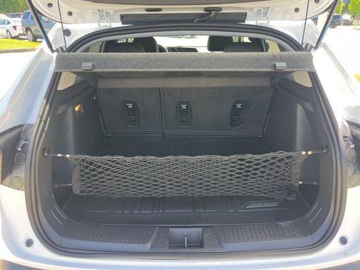 Summit White 2026 Chevrolet Trax ACTIV