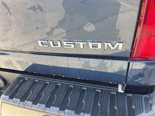 2023 Chevrolet Silverado 2500 Custom