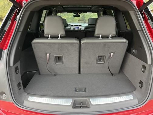 2025 Cadillac XT6 Luxury FWD