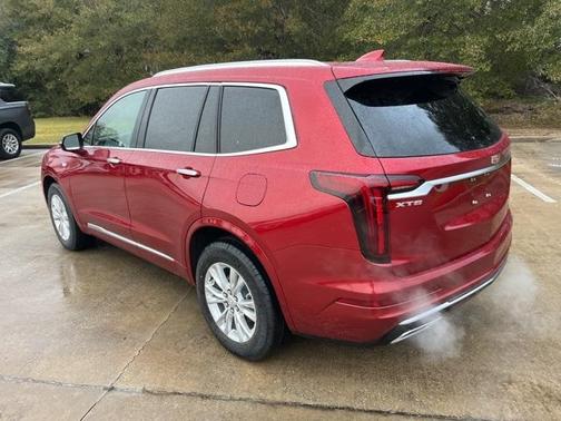 2025 Cadillac XT6 Luxury FWD