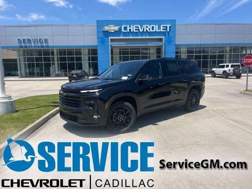 Mosaic Black Metallic 2026 Chevrolet Traverse LT