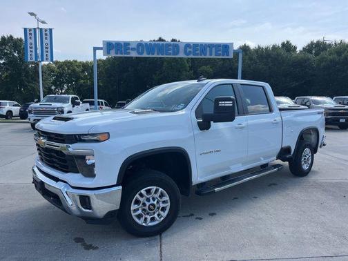 Summit White 2025 Chevrolet Silverado 2500 LT