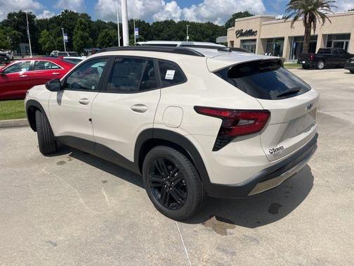 White Sand 2026 Chevrolet Trax ACTIV