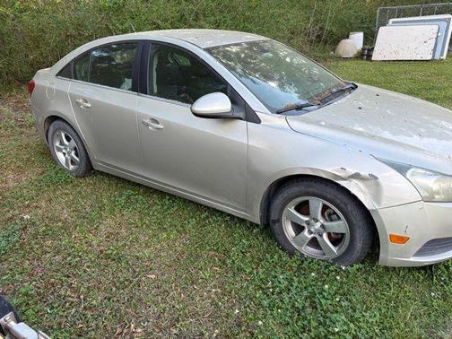 Champagne Silver 2013 Chevrolet Cruze 1LT