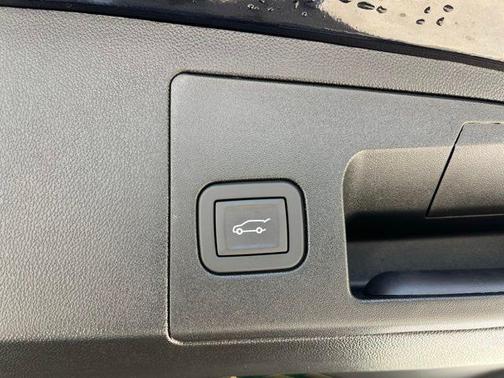 Stellar Black Metallic 2026 Cadillac XT5 Premium Luxury