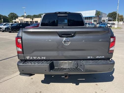 2021 Nissan Titan SL