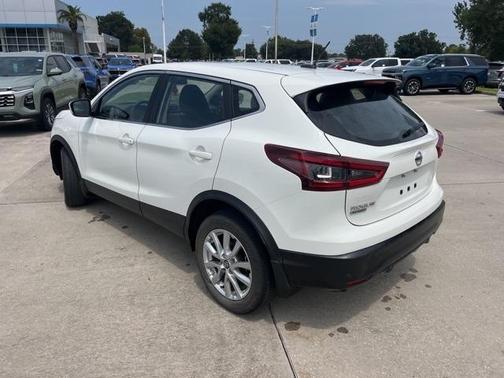 2022 Nissan Rogue Sport S