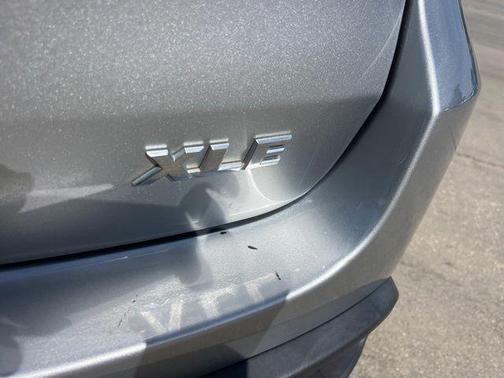 Celestial Silver Metallic 2019 Toyota Highlander XLE