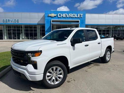 Summit White 2026 Chevrolet Silverado 1500 Custom