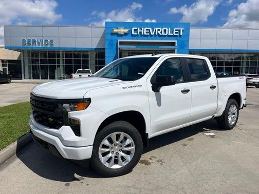 Summit White 2026 Chevrolet Silverado 1500 Custom