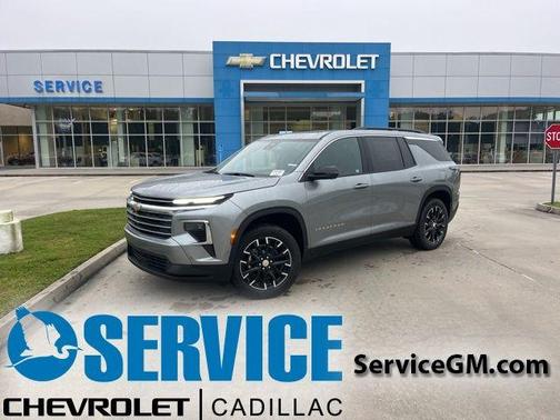 Sterling Gray Metallic 2026 Chevrolet Traverse LT