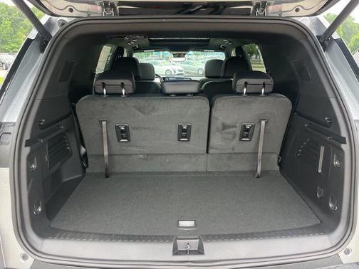 Sterling Gray Metallic 2026 Chevrolet Traverse LT
