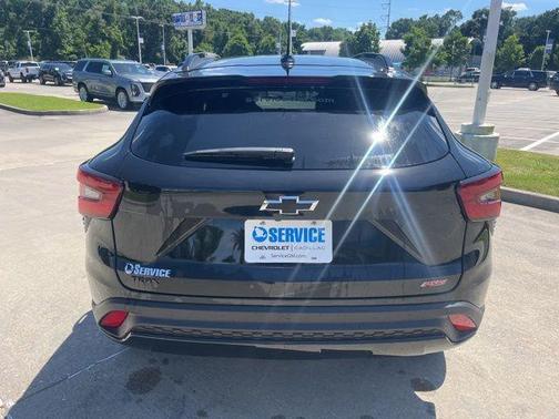 Mosaic Black Metallic 2026 Chevrolet Trax 2RS