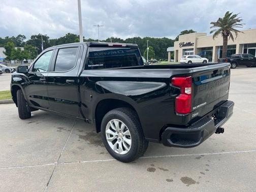 Black 2026 Chevrolet Silverado 1500 Custom