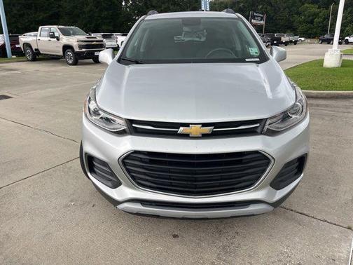 Silver Ice Metallic 2017 Chevrolet Trax LT